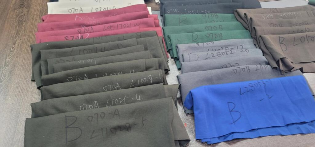 Color comparison test of twisted nylon four-way stretch fabric